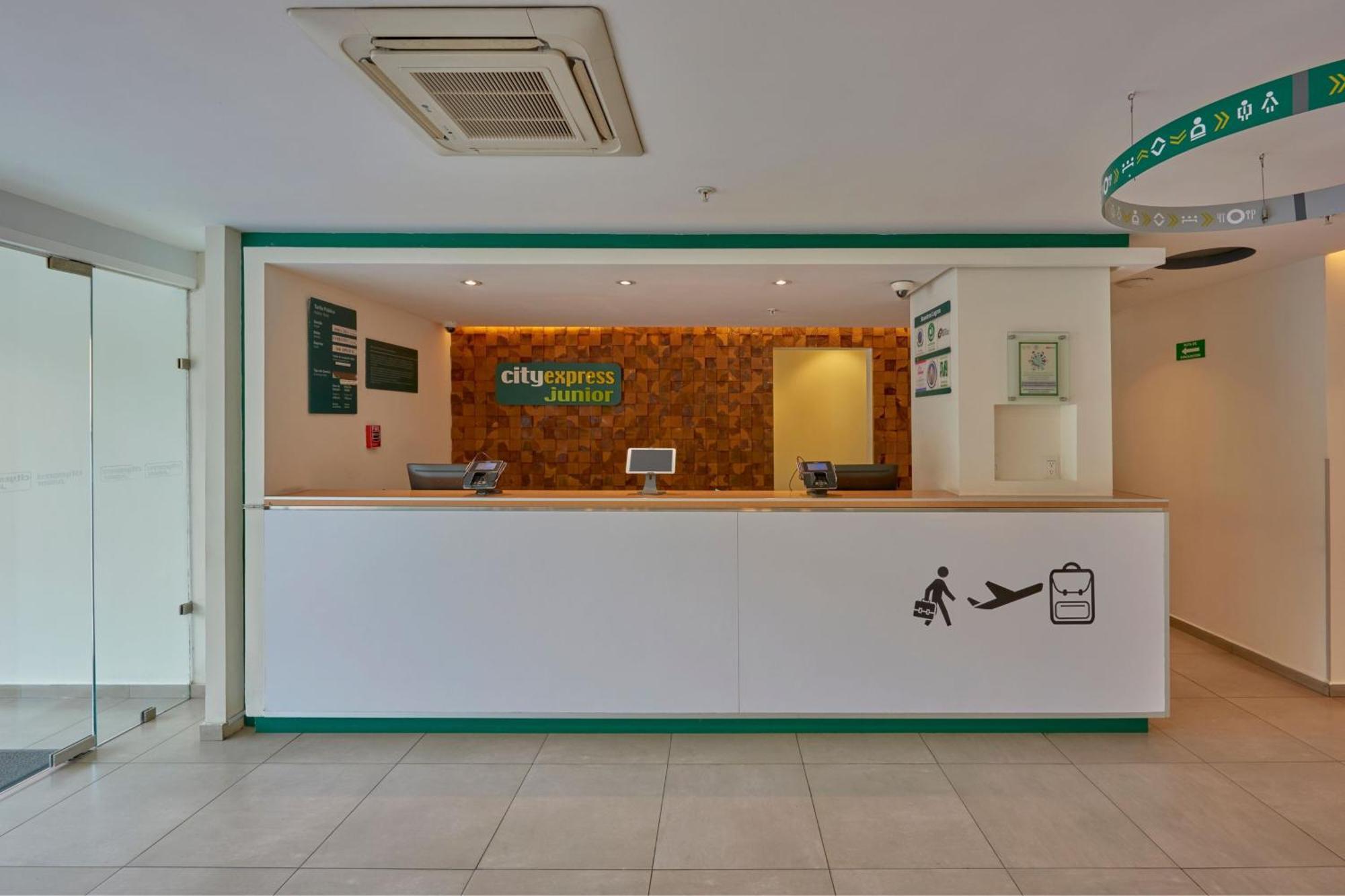 City Express Junior By Marriott Puebla Finsa Exteriör bild